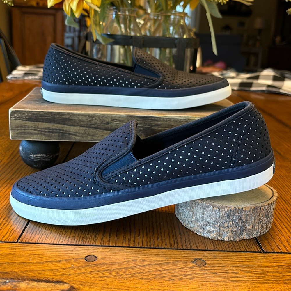 Navy Blue Sperry Topsiders Size 8